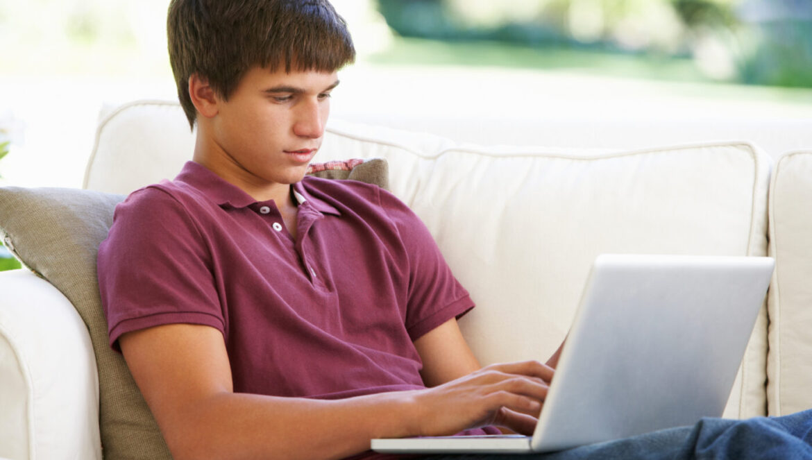 Por que tantos meninos são atraídos pela manosfera?