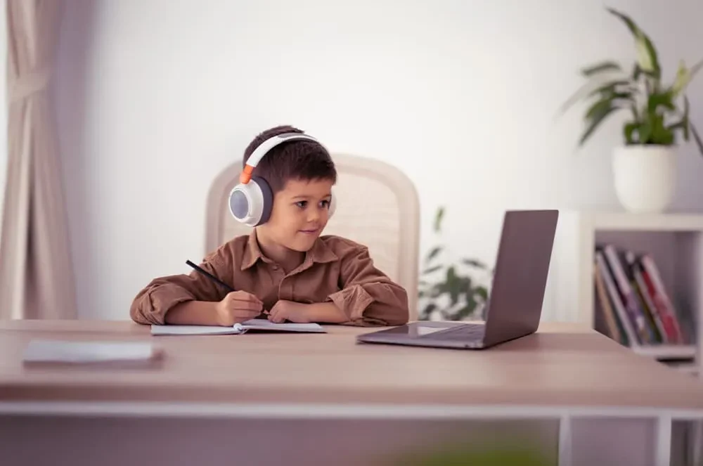 As vantagens para alunos da Plataforma Bilíngue Cultura Inglesa